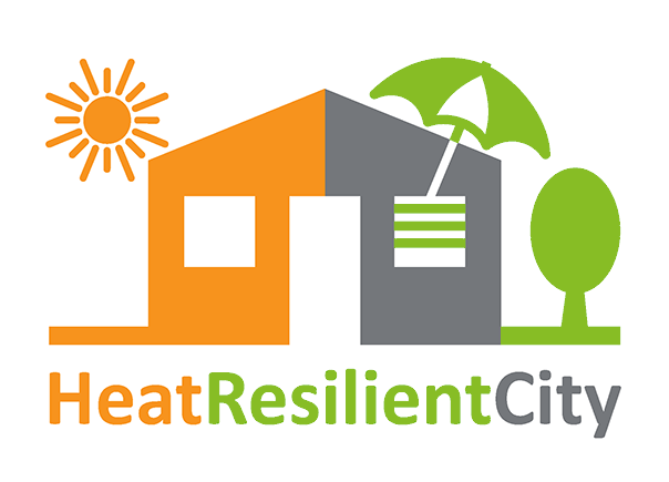 Logo HeatResilientCity: Haus mit Sonne, Sonnenschirm und Baum. Sonne erhitzt - Sonnenschirm und Baum schützen.