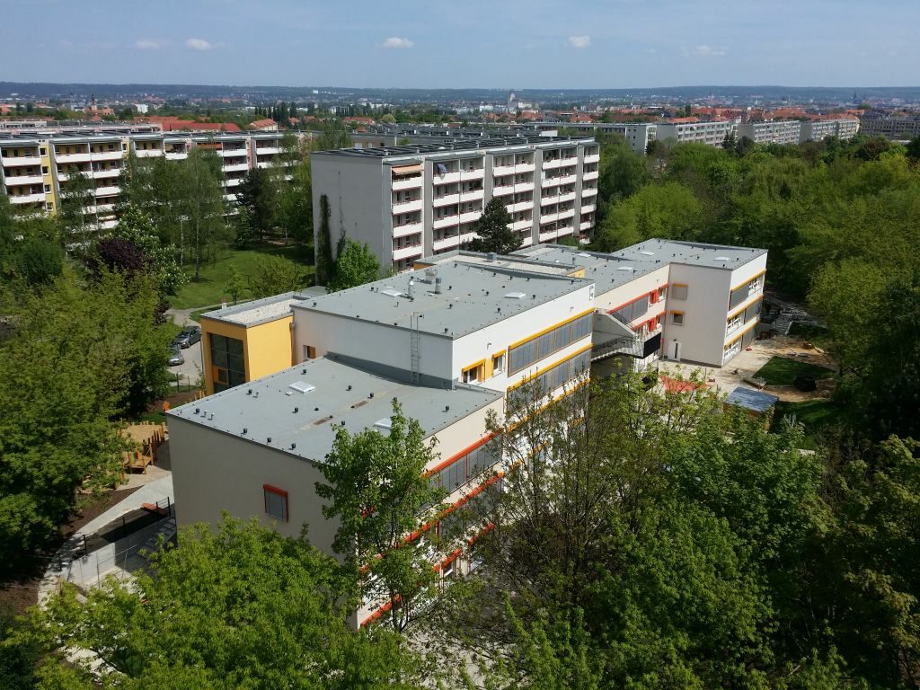 Luftaufnahme der sanierten Kita Dahlienweg 23-25