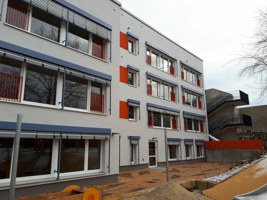 Außenansicht des sanierten Kita-Gebäudes