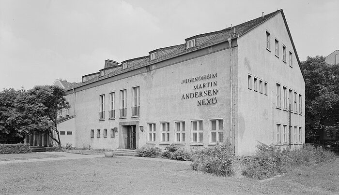 Gebäudeansicht "scheune" in den 70er Jahren. Das Gebäude hieß damals Jugendheim Martin Andersen Nexö.