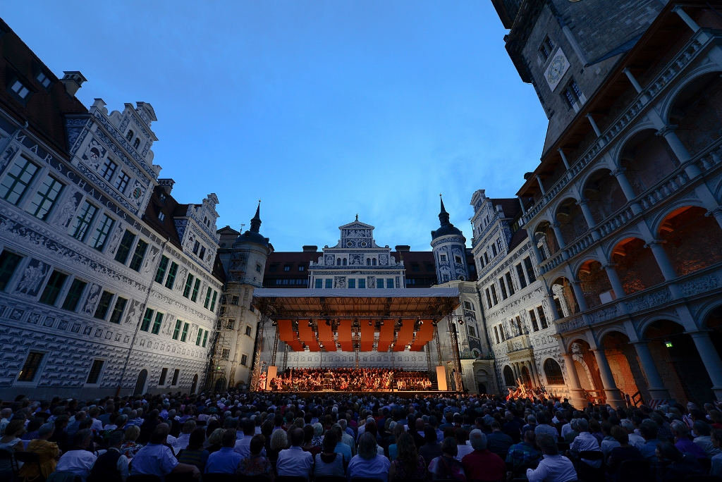 Musikfestspiele im Hof des Dresdner Residenzschlosses