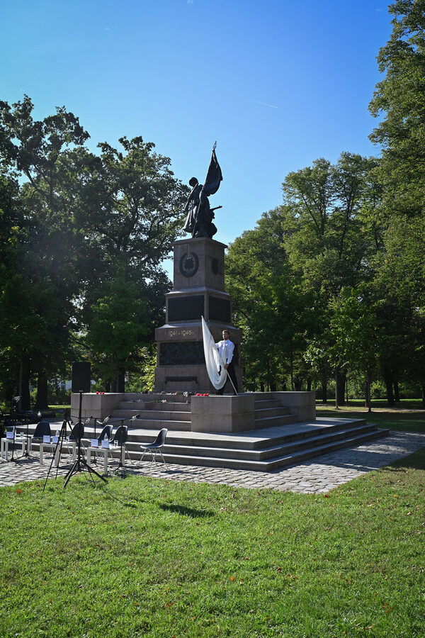 Europas Hemd_Performance_copyright Anja Schneider.jpg