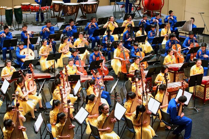 Das Jugendensemble für traditionelle chinesische Musik des Hangzhou Youth and Children’s Center