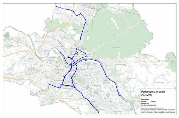 Karte der Stadt Dresden mit markierten Radwegenetz, welches vom Winterdienst geräumt wird