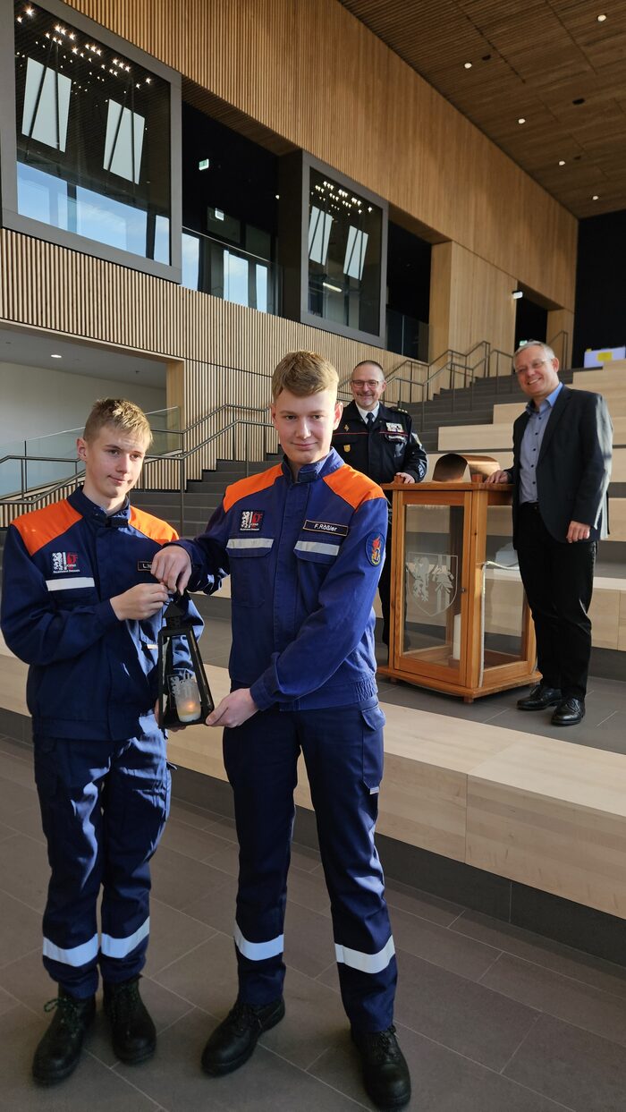 Friedenslicht im Stadtforum