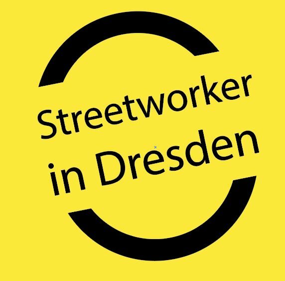 Schriftzug "Streetworker in Dresden" auf gelbem Hintergrund