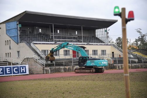 symbolischer Start zum Um- und Ausbau Heinz-Steyer-Stadion
