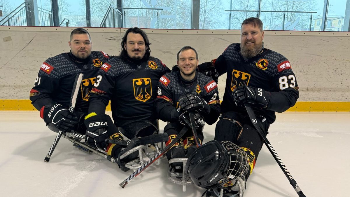 Dresdner Para-Eishockeyspieler in der Deutschen Nationalmannschaft: Von links nach rechts, Steven Betz, Bernhard Hering, Frank Rennhack und Christian Pilz