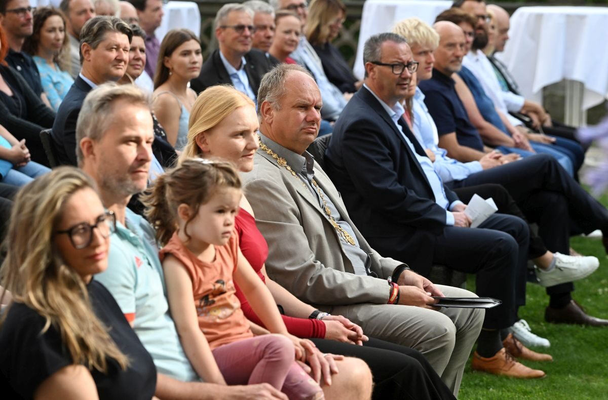 Bei schönstem Sommerwetter folgte das Publikum gespannt, welche Sportlerinnen und Sportler für ihre Leistungen geehrt wurden