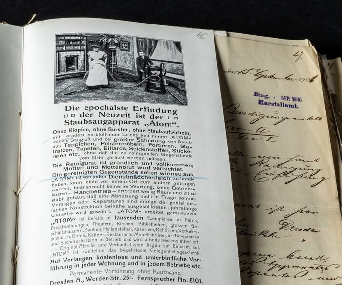 Broschüre des Staubsaugapparates „Atom“