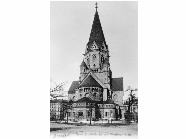 Das Bild zeigt die ehemalige Jakobikirche am Wettiner Platz