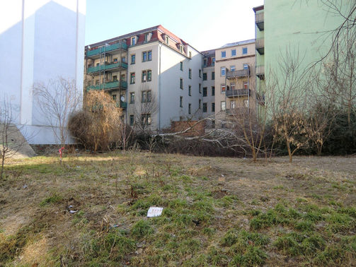 Bild der Ottostraße, Teilabschnitt West: hier ist die Umgestaltung zu einem verkehrsberuhigten Bereich geplant