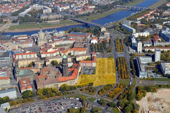Luftbild des Östlichen Promenadenrings mit gelber Markierung