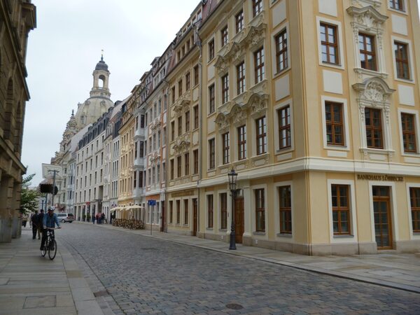 Blick in die Rampische Straße mit seinen historischen Fassaden