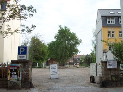 Foto des Grundstücks Louisenstraße 63 vor der Umgestaltung zum "Louisengrün"