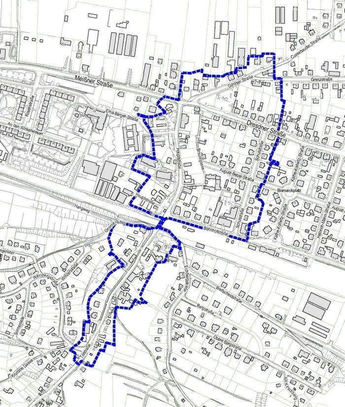 Die Karte zeigt die Grenze des Sanierungsgebietes Dresden-Cossebaude mit blauem Umfassungsband
