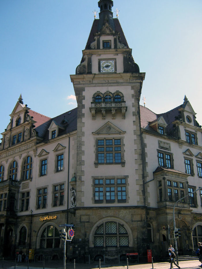 Blick auf das historische Rathaus Plauen