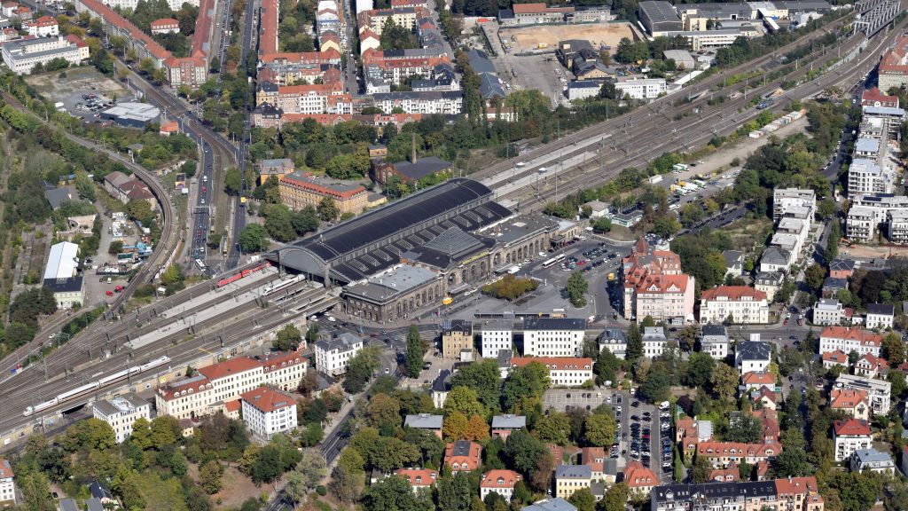 Luftbild Bahnhof Neustadt und Areal Hansastraße/Großenhainer Straße
