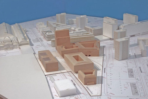 Das Foto zeigt das Modell mit dem Entwurf des Büros VAERST Architekten Dresden