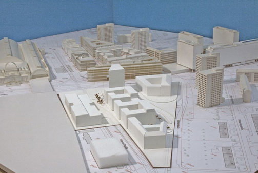Das Foto zeigt das Modell mit dem Entwurf des Büros hp&p Generalplanung GmbH Giessen
