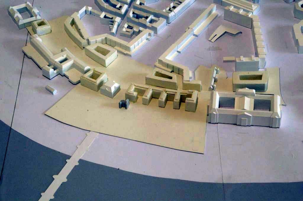 Im Bild ist ein Modell des Wettbewerbteilnehmers Riedel-Architekten, Leipzig zu sehen.