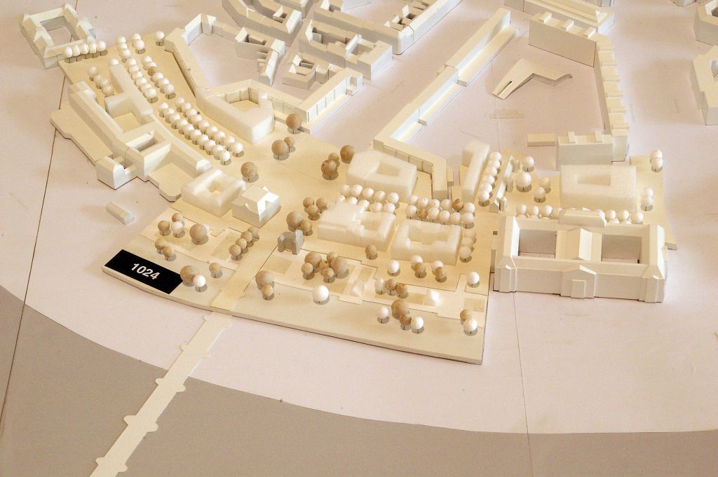 Im Bild ist ein Modell des Wettbewerbteilnehmers ver.de landschaftsarchitektur Brune Architekten BDA München / Freising zu sehen.
