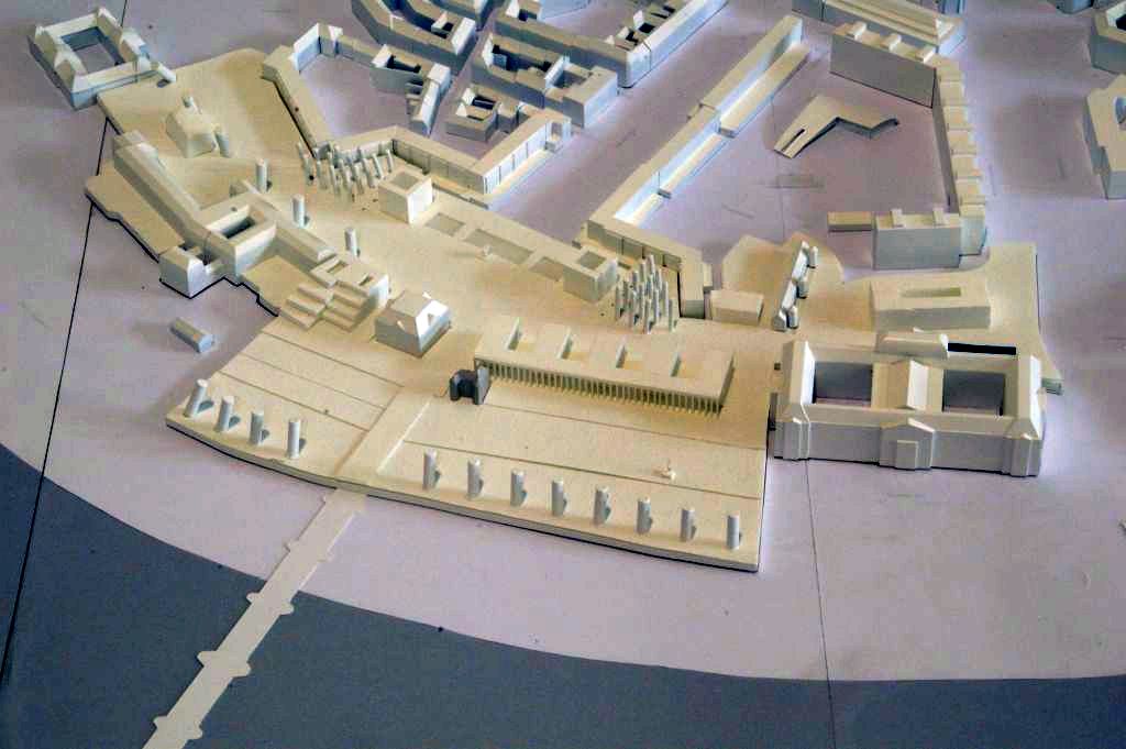 Im Bild ist ein Modell des Wettbewerbteilnehmers Yi Architects / Calles ° de Brabant, Köln / Pulheim-Brauweiler zu sehen.