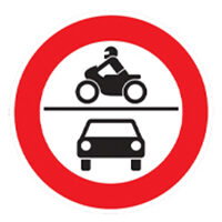 Ist eine Straße mit einem Verbot für Kraftfahrzeuge beschildert, können Fahrradfahrer und Fahrradfahrerinnen diese ohne Bedenken befahren.