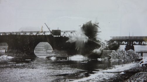 Rückbau der alten Augustusbrücke, Sprengungsarbeiten