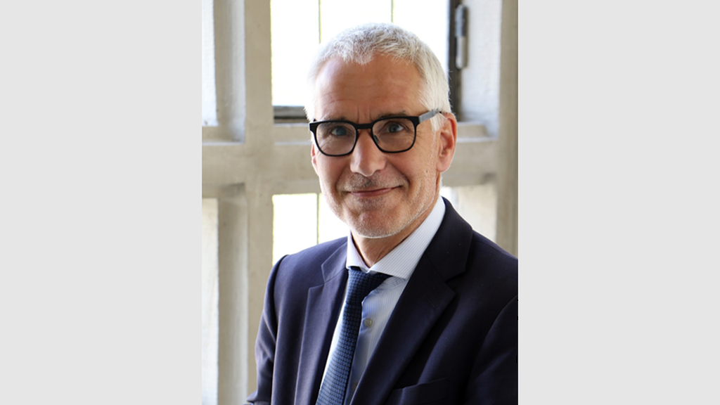 Prof. Dr. Joachim Ragnitz: Leibniz-Institut für Wirtschaftsforschung ifo – Leiter der Niederlassung Dresden sowie Honorarprofessor