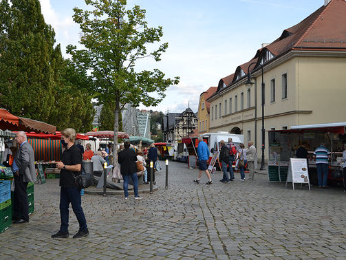 Der Wochemarkt am Schillerplatz
