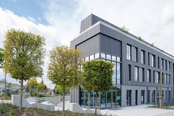 Blick auf den Campus von tracetronic