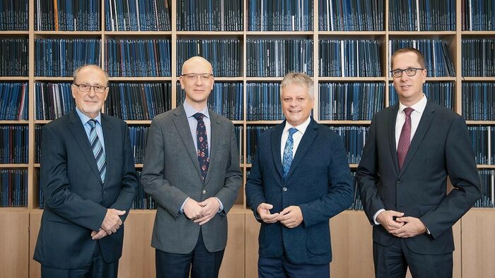 The board of the Institute of Lightweight Structures and Polymer Technology of the TU Dresden invited to the 24th Lightweight Symposium in Dresden: Prof. Dr. Werner Hufenbach, Prof. Dr. Niels Modler, Prof. Dr. Hubert Jäger, Prof. Dr. Maik Gude (from left)