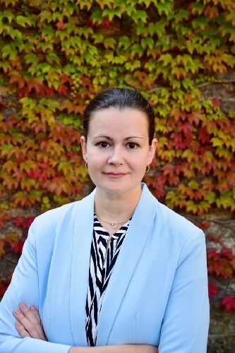 With her research at TU Dresden, Prof. Yana Vaynzof is playing a key role in driving the market readiness of perovskite solar cells.