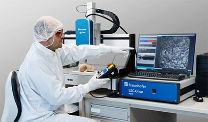 Laser-Scanning-Mikroskop zur Tumorabgrenzung im Fraunhofer IPMS