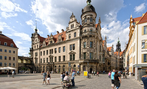 Blick auf das Residenzschloss und die Schlossstraße