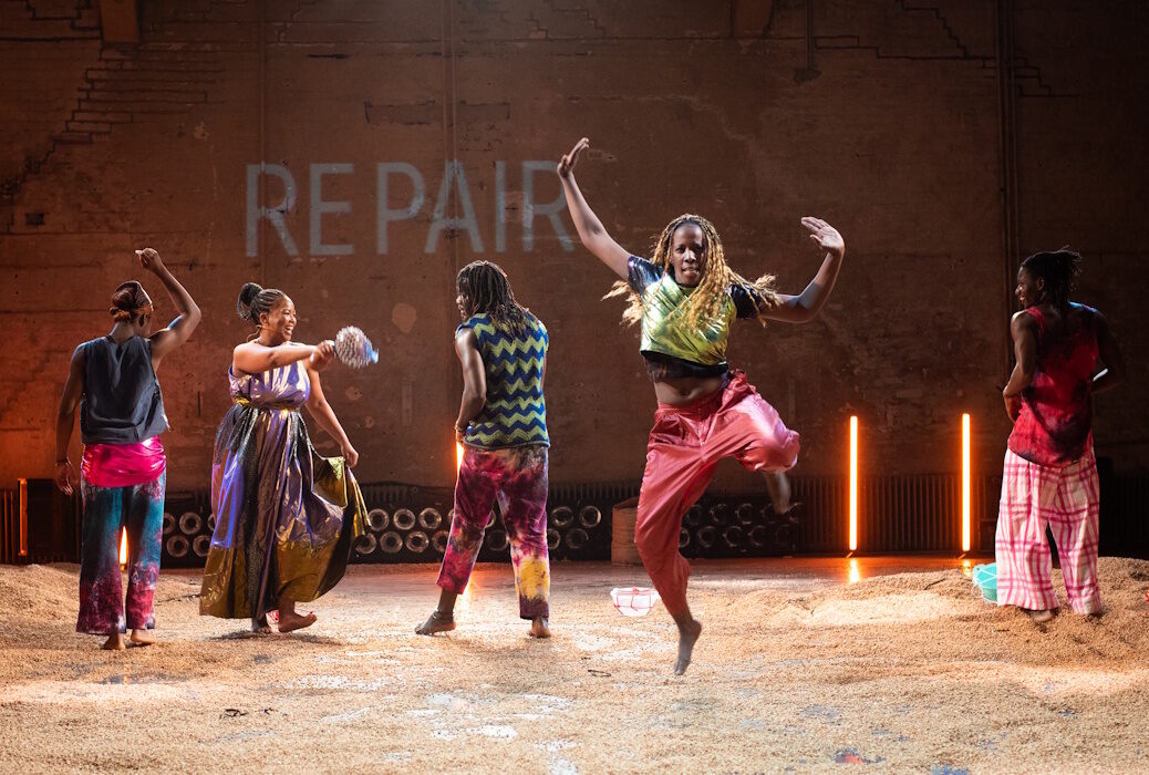 Reparation Nation von Jessica Nupen