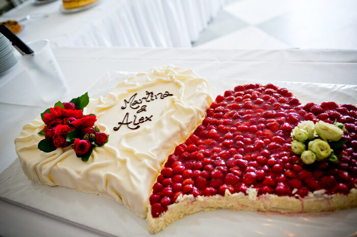 Schloss Wackerbarth_Hochzeitstorte_Ben-Gierig.jpg