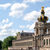 Zwinger Dresden an einem sonnigen Tag mit vereinzelten Wolken am Himmel